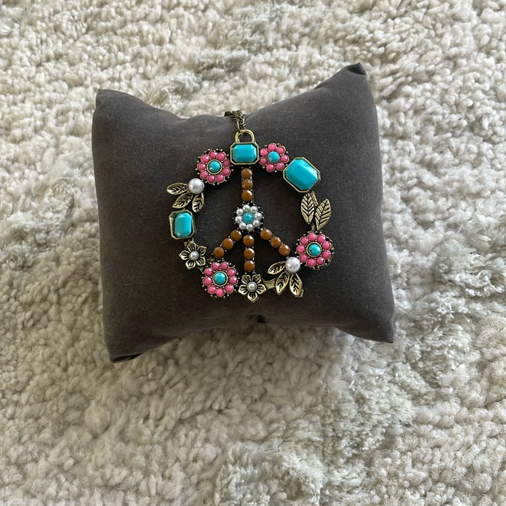 NWOT Peace Sign with Stones Pendant